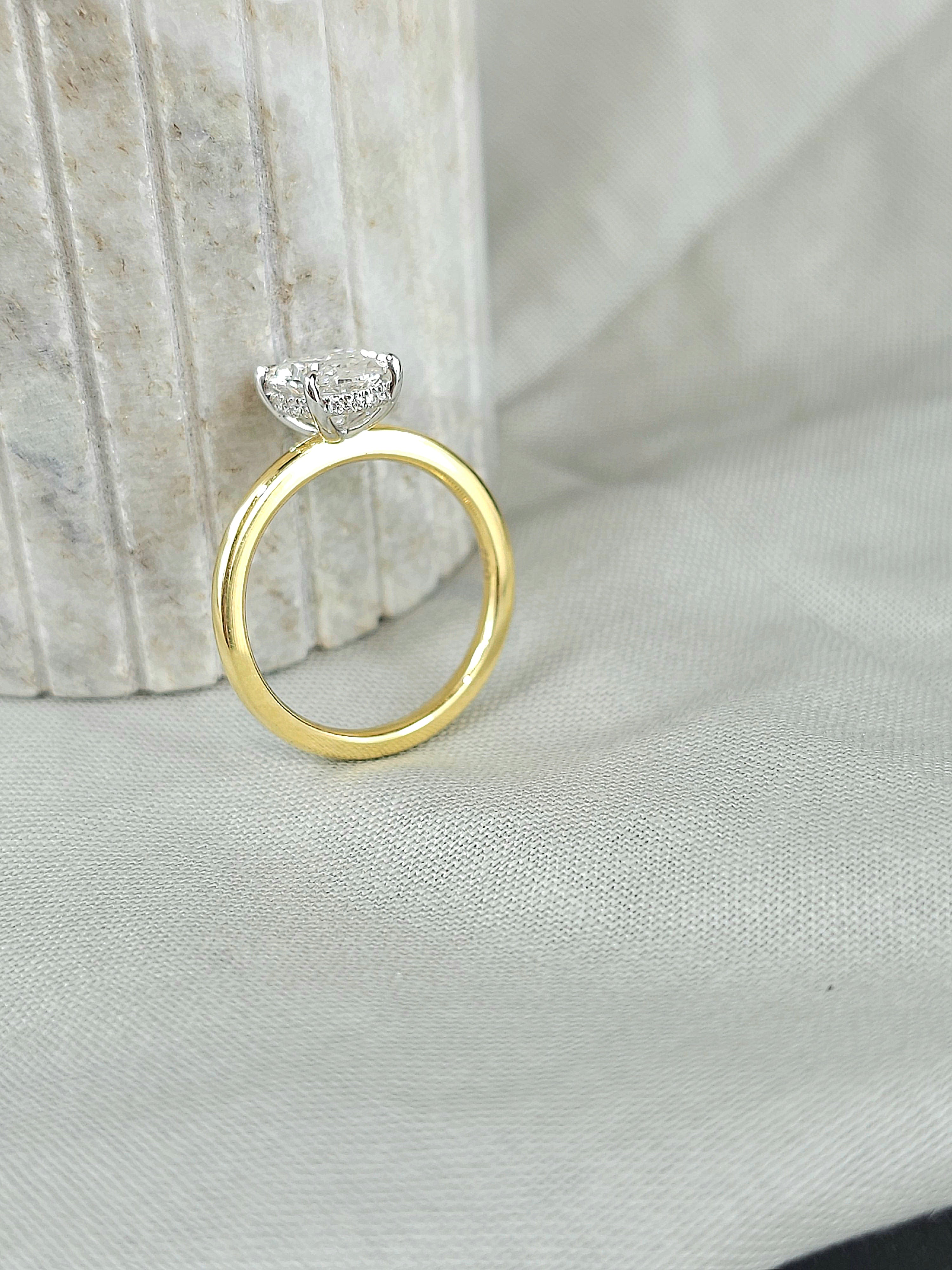 18ct Yellow and White Gold Lab-Grown Oval cut Engagement ring, 1.75ct centre