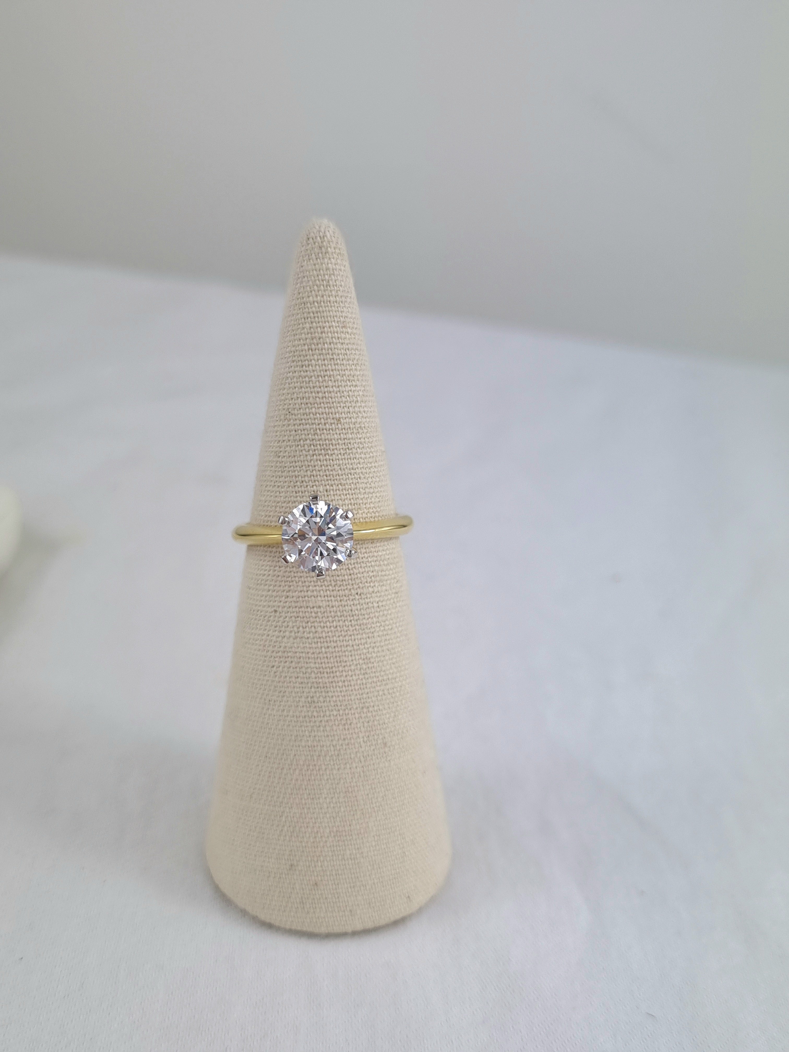 18ct Yellow and White Gold Lab-Grown Round Brilliant cut Engagement ring, 1.52ct centre