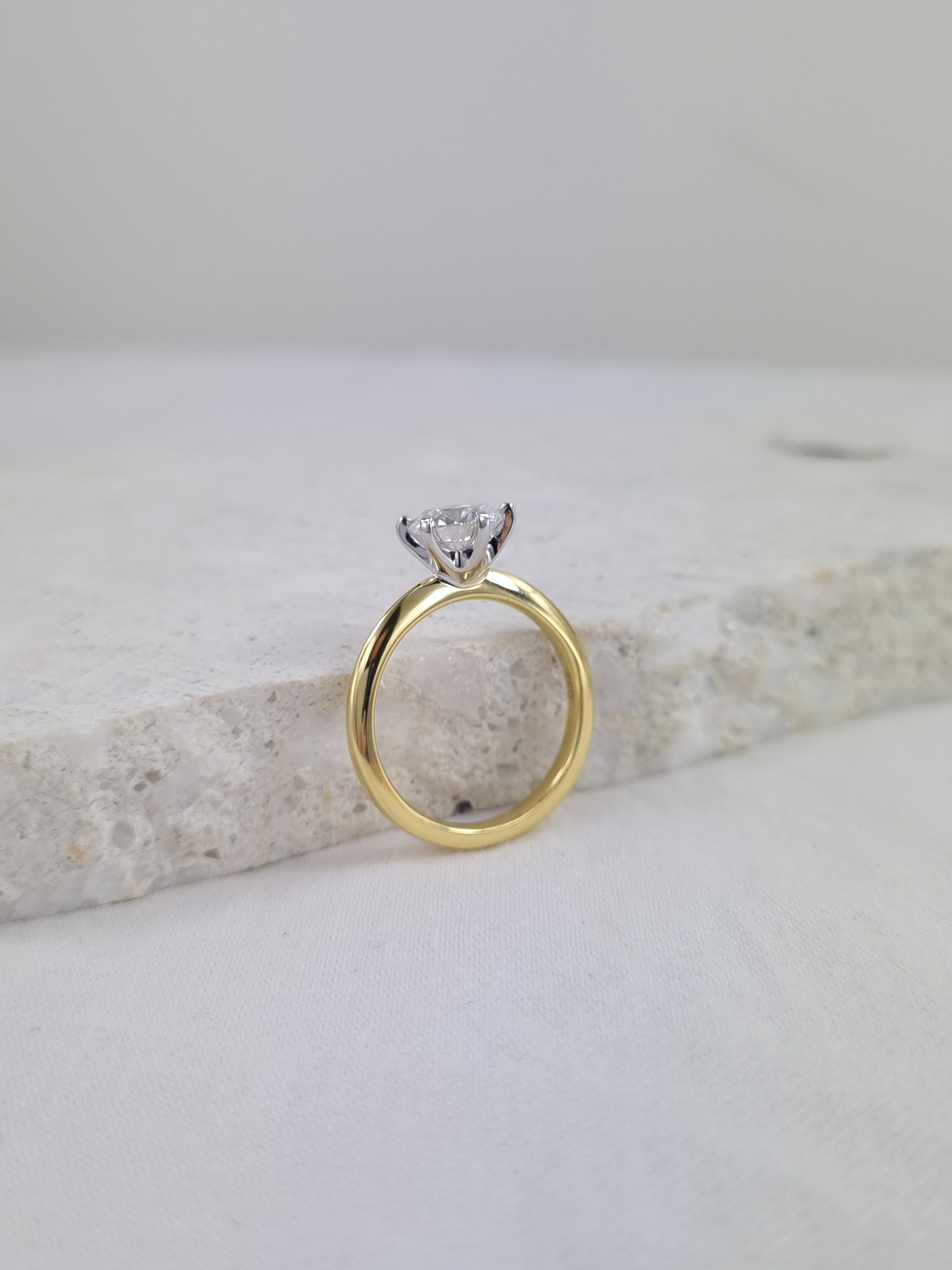 18ct Yellow and White Gold Lab-Grown Round Brilliant cut Engagement ring, 1.52ct centre